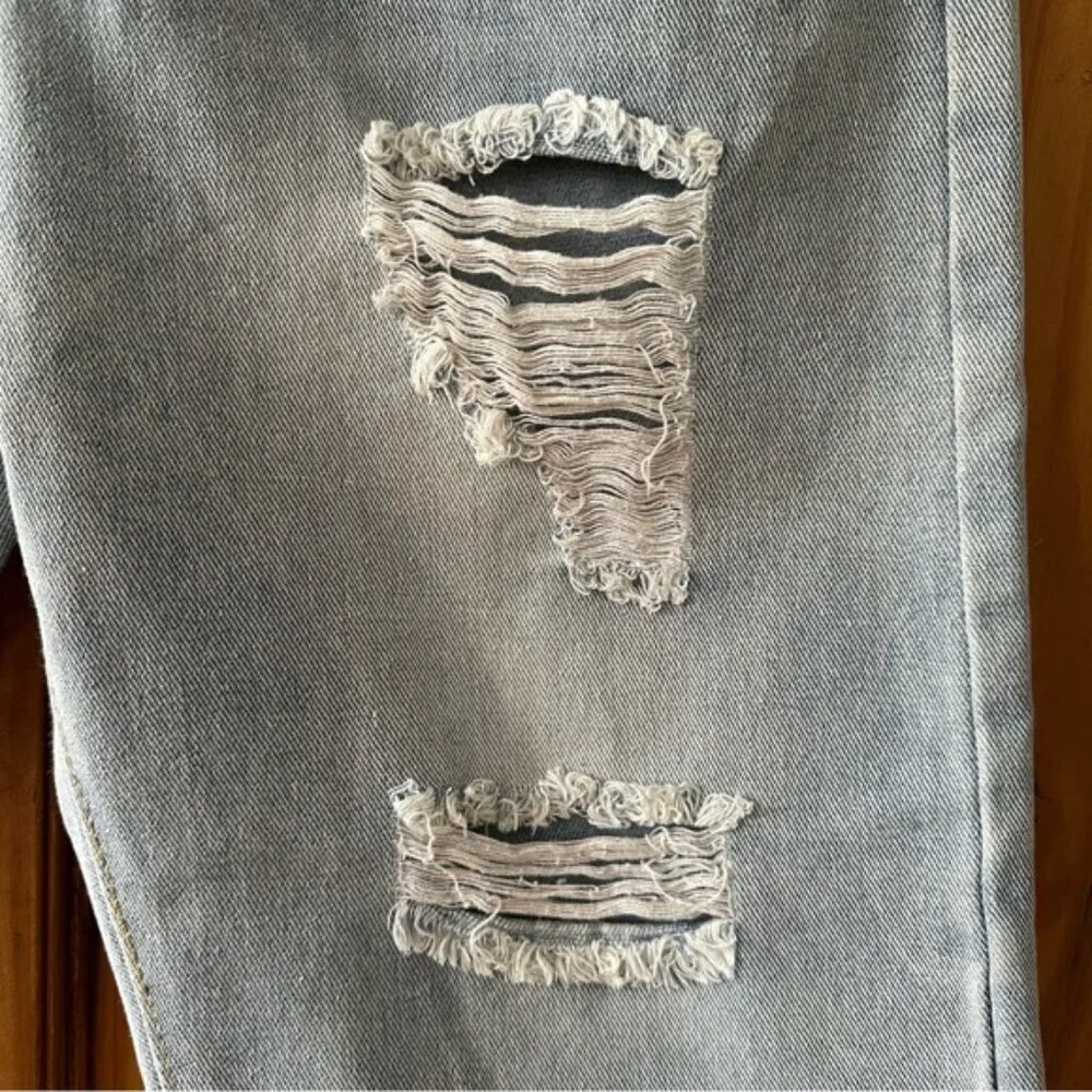 NWT NXH Distressed Denim Bermuda Shorts - Size XL